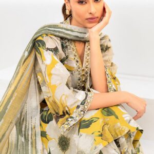 *Presenting Baroque Most Viral Design  Now Available in Luxury Embroidered*  *Winter Collection 2025* Fabric *Khaddar with Printed Shawl