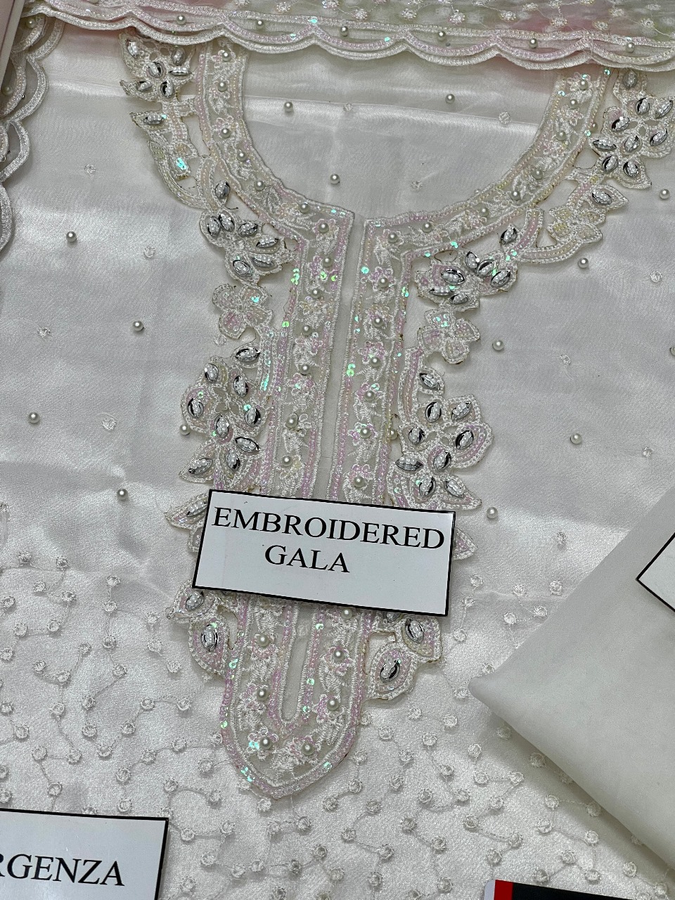 *PRESENTING BARQOUE BRAND LUXURY EMBROIDERED ARTICLE - Image 3