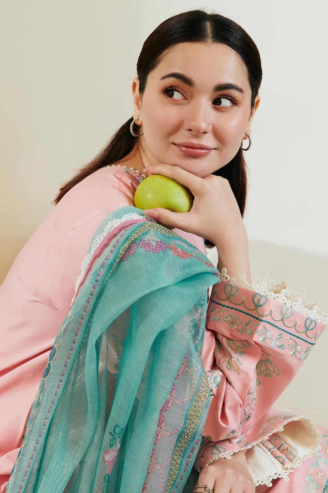 *_❄️WINTER COLLECTION ❄️_*           *ALHAMDULILAH* *ZARA COCO* 3pc Wedding Winter Collection