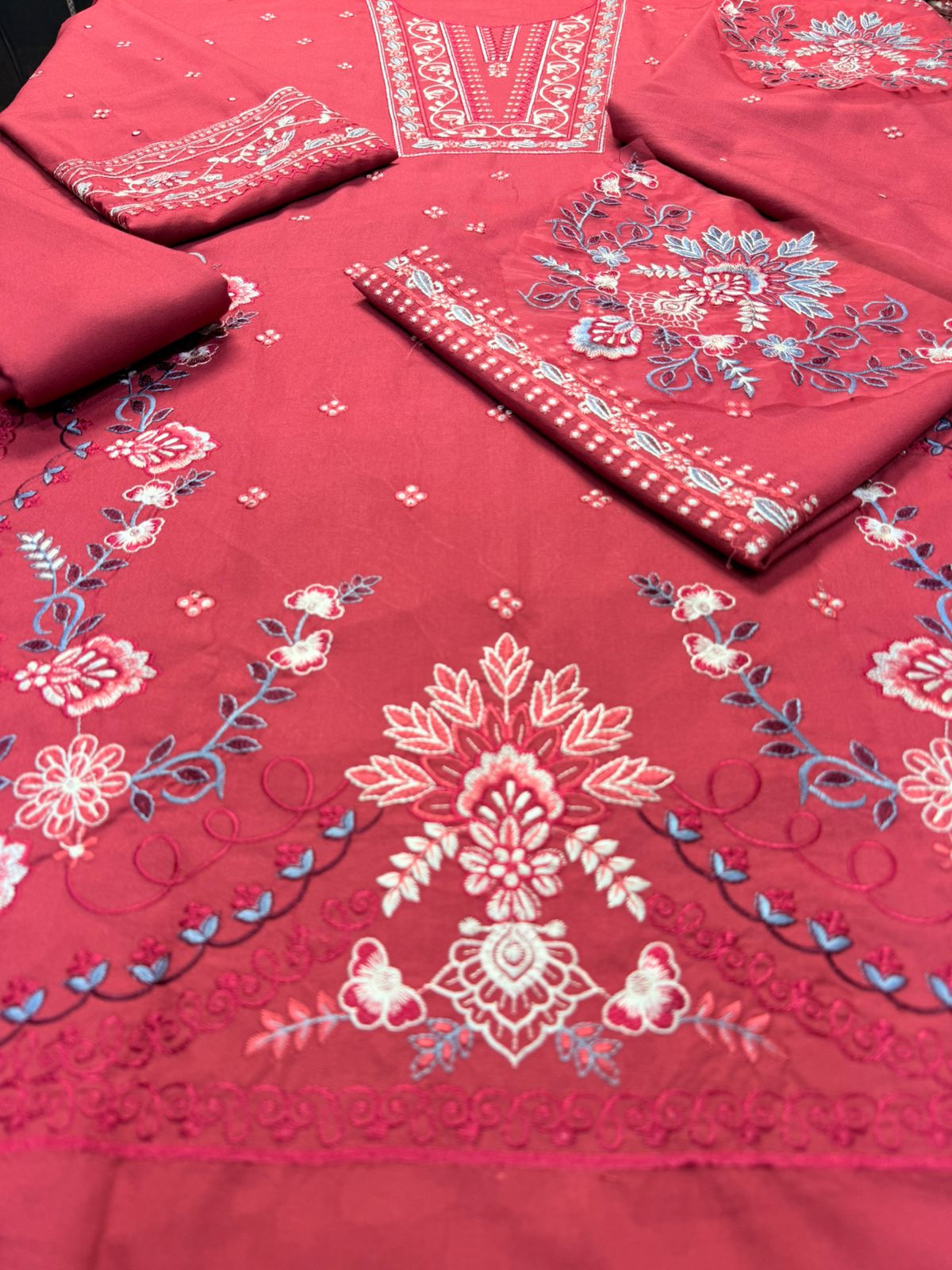 *_❄️WINTER  *HANIA AMIR* 3pc Casual Winter Collection - Image 8