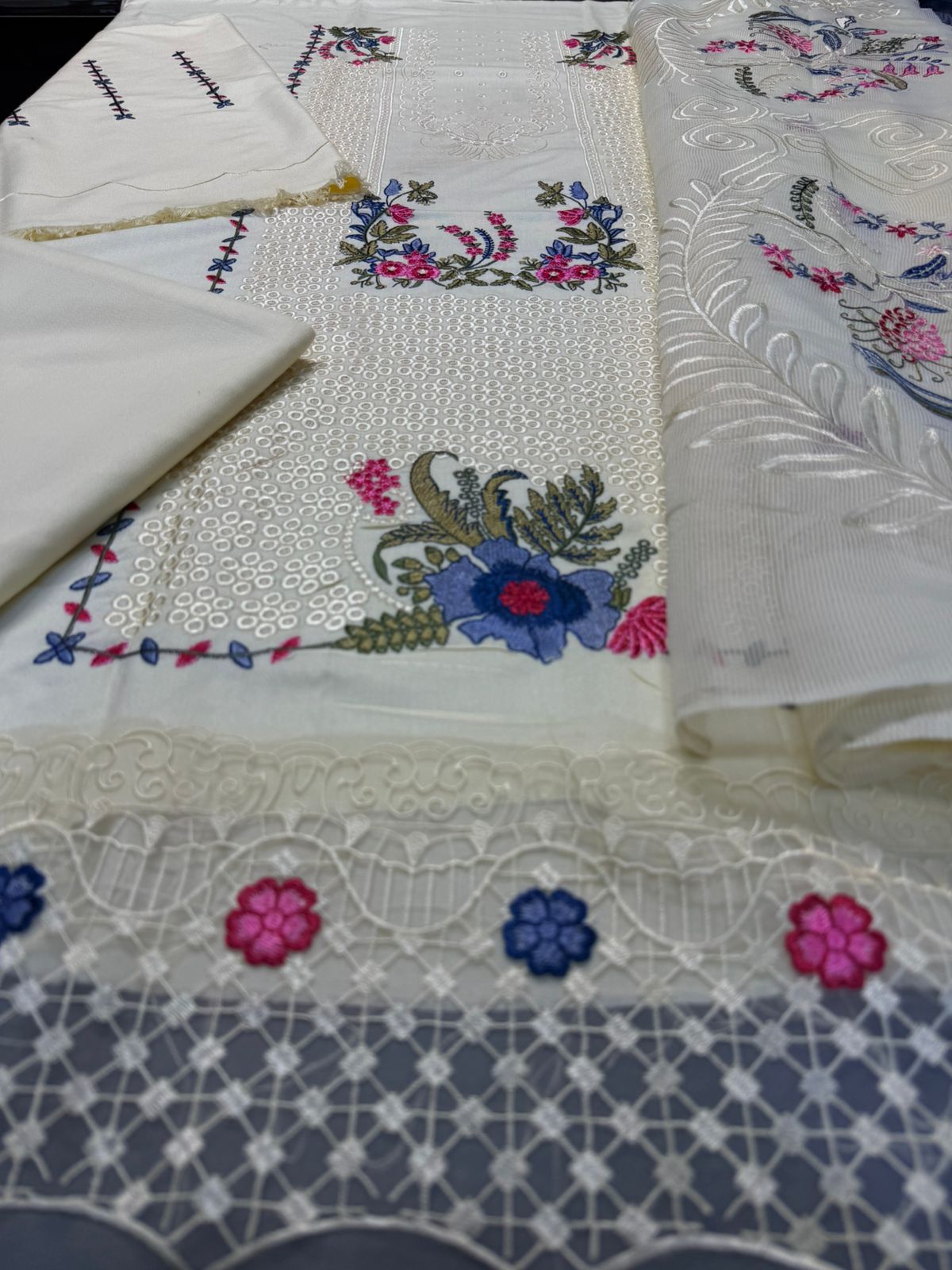 *_❄️WINTER COLLECTION ❄️_*            *QALAMKAR* 3pc Casual Winter Collection - Image 7