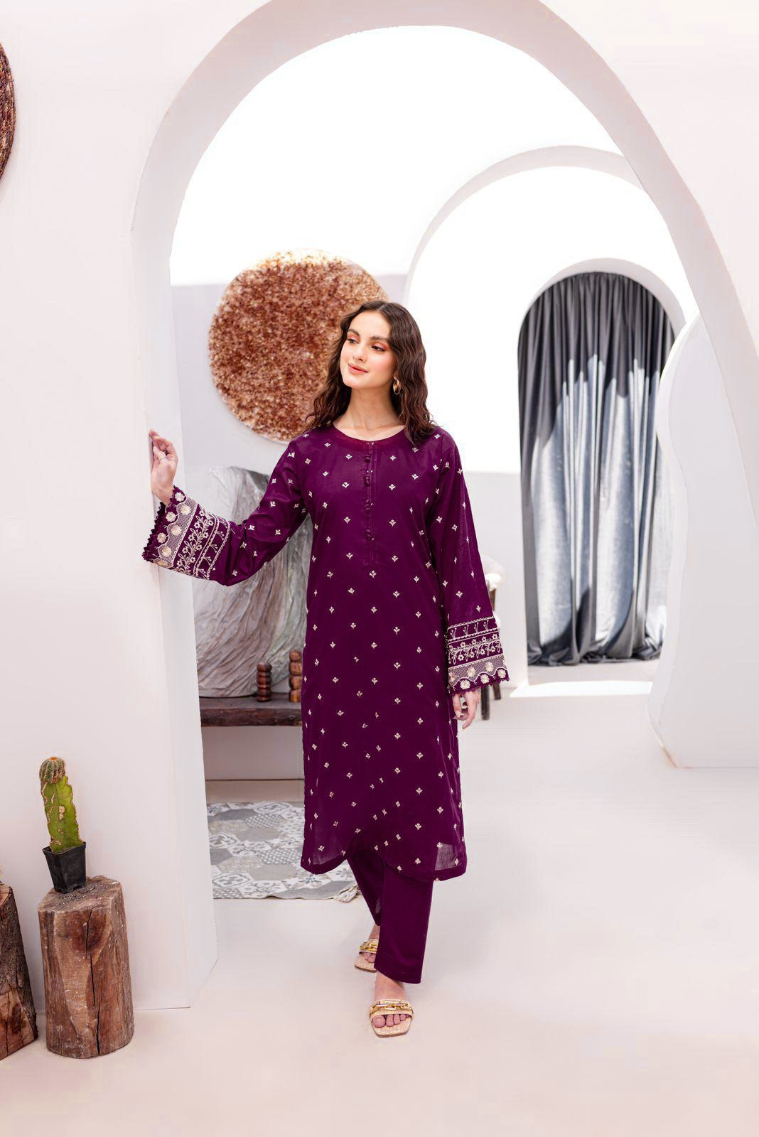 *πΈ _WINTER'S COLLECTION_ πΈ* π₯ _*BRAND NAME : AISLING*_ π¨ *CATEGORY :2PC EMBROIDERED*